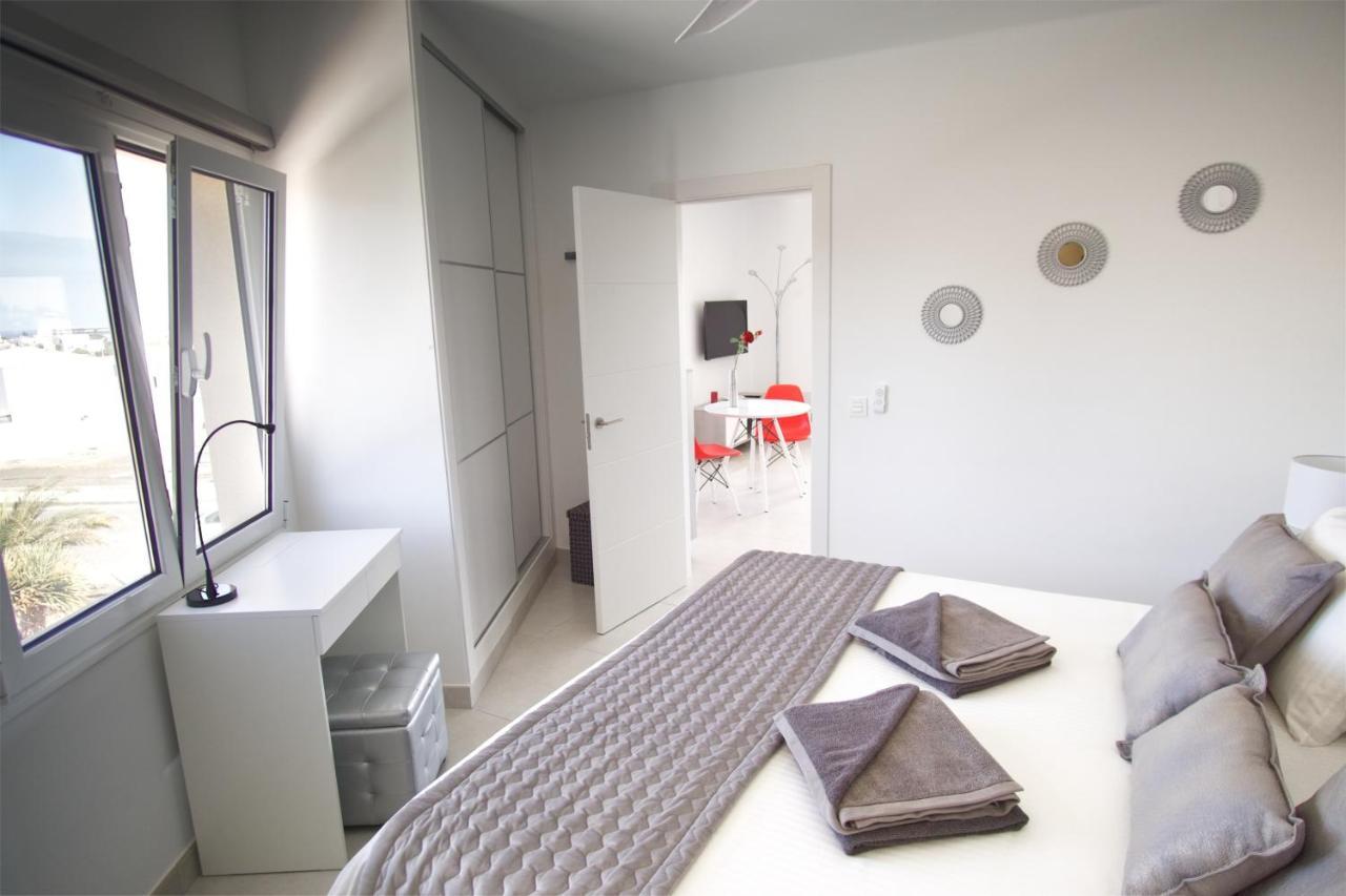 Apartment El Sueno - Great Sea Views - Infinity Pool - Free Wifi- Smart Tv-Residence Senator Costa Teguise Buitenkant foto